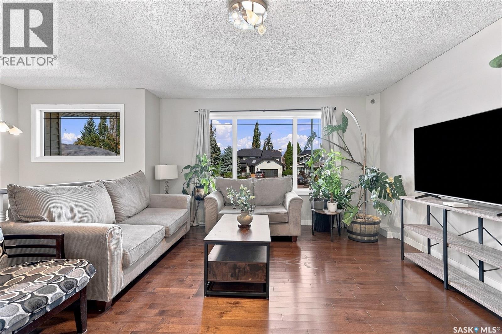 1006 Whitewood Crescent, Saskatoon, SK