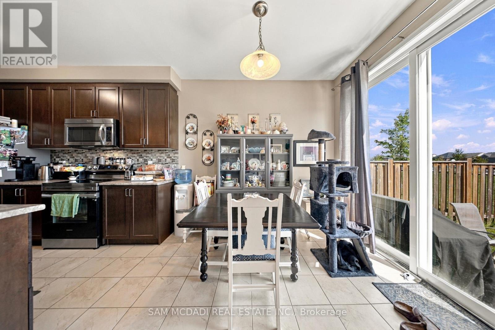 8 Celano Drive, Hamilton, ON