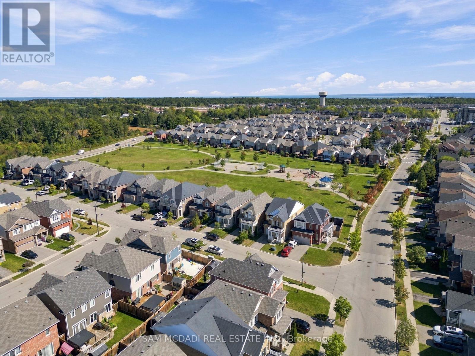 8 Celano Drive, Hamilton, ON