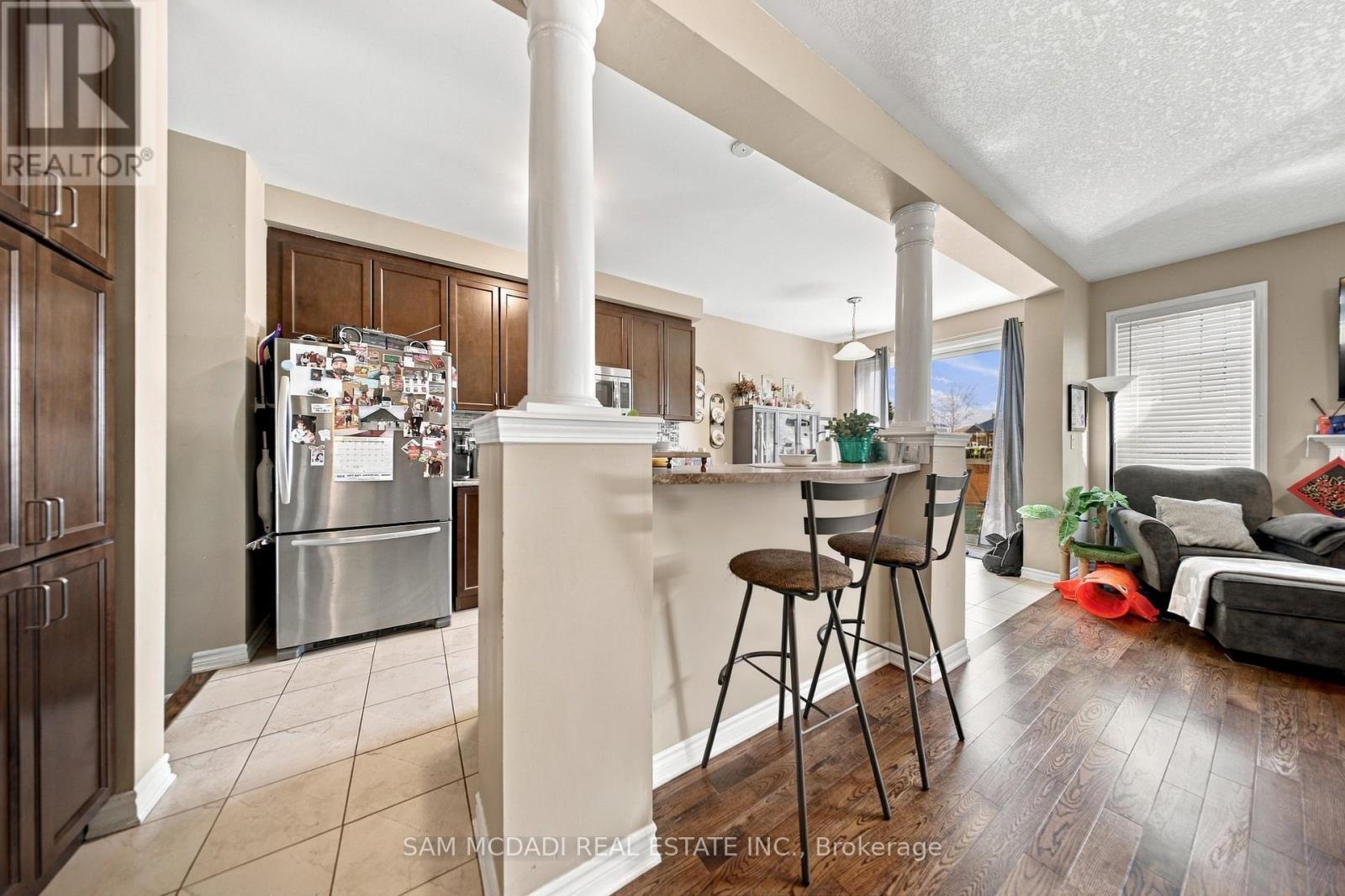 8 Celano Drive, Hamilton, ON