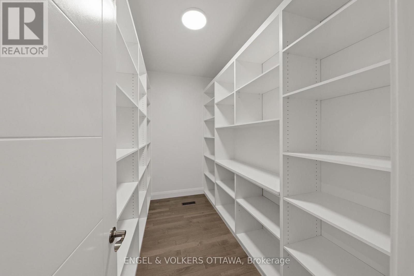 Pantry - 6933 Notre Dame Street, Ottawa, ON
