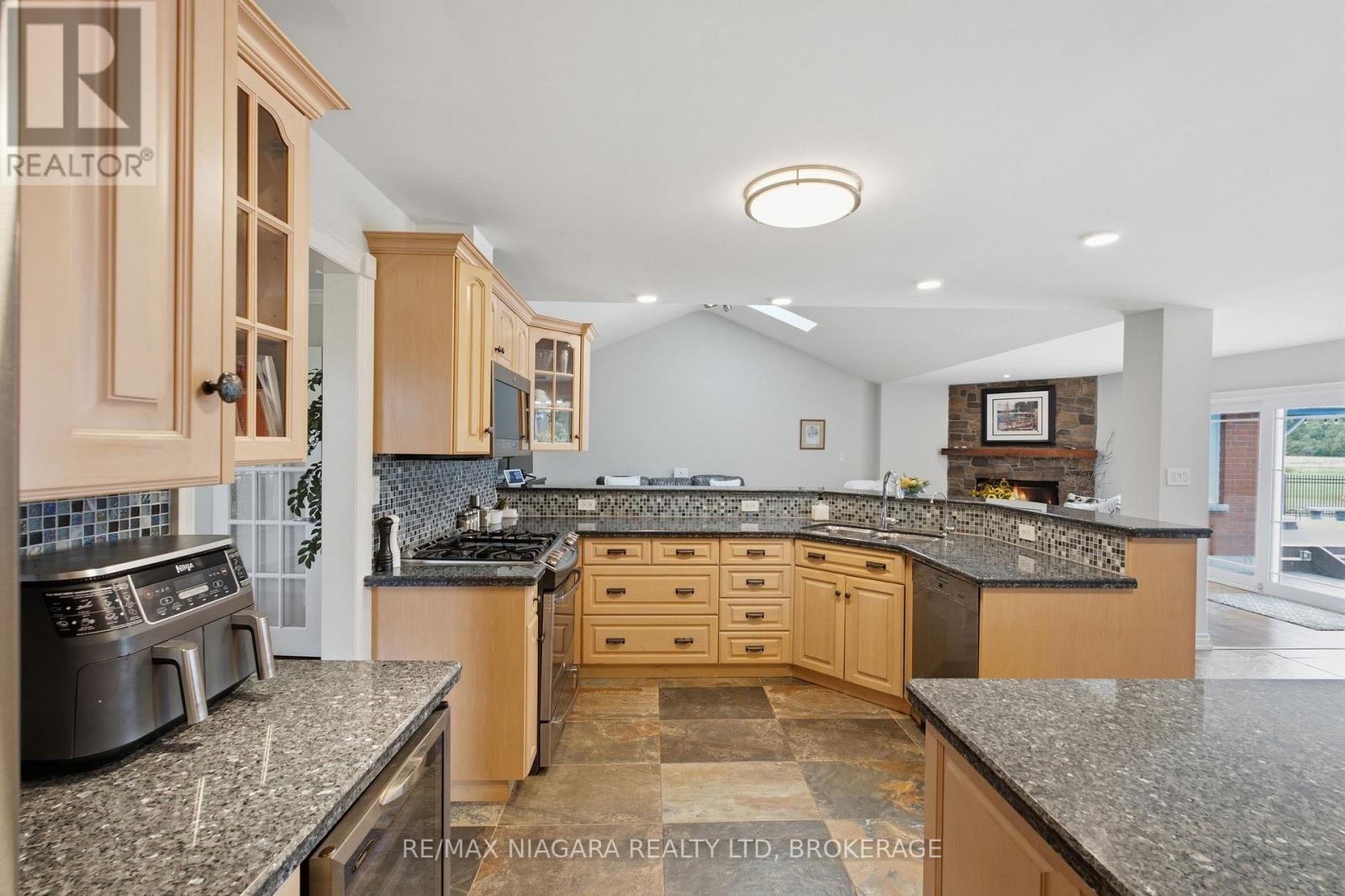 551 Darby Road, Welland (Cooks Mills), ON