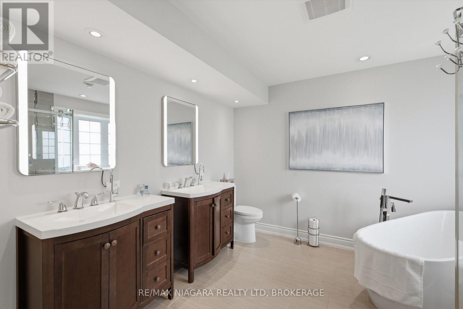 551 Darby Road, Welland (Cooks Mills), ON