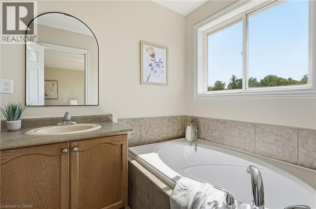 257 Southbrook Drive, Binbrook, ON