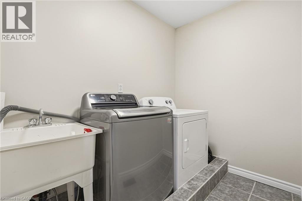 257 Southbrook Drive, Binbrook, ON