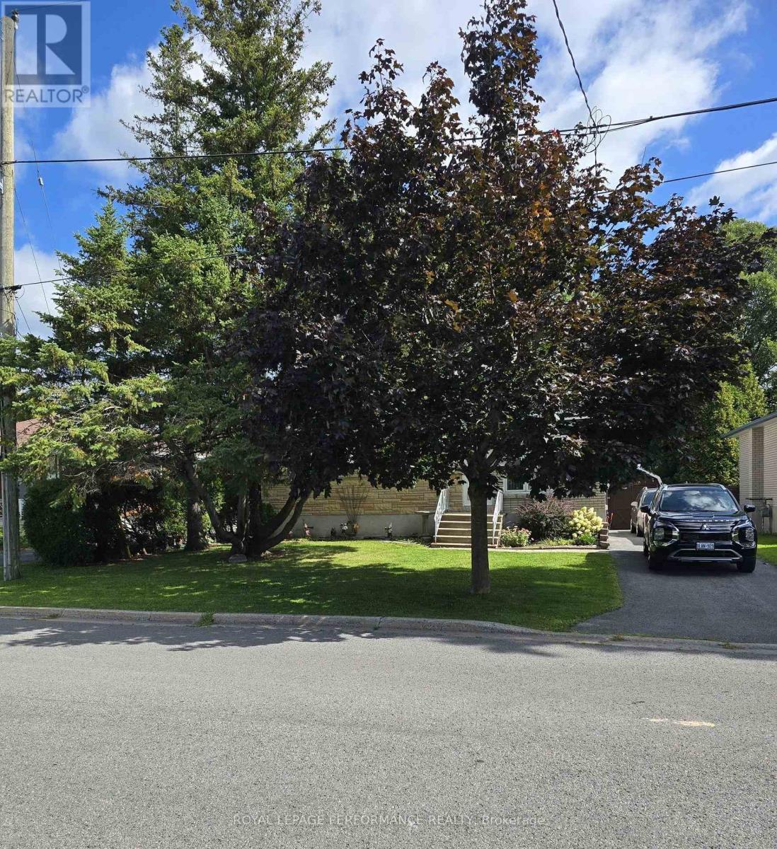418 Bellevue Crescent, Cornwall, ON