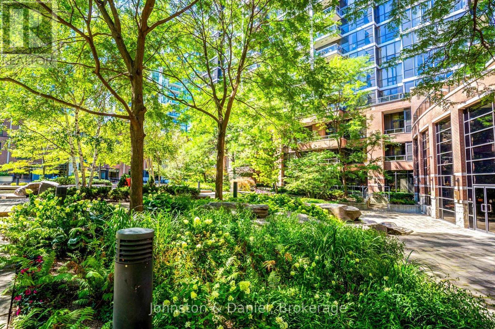 805 - 33 Sheppard Avenue E, Toronto, ON