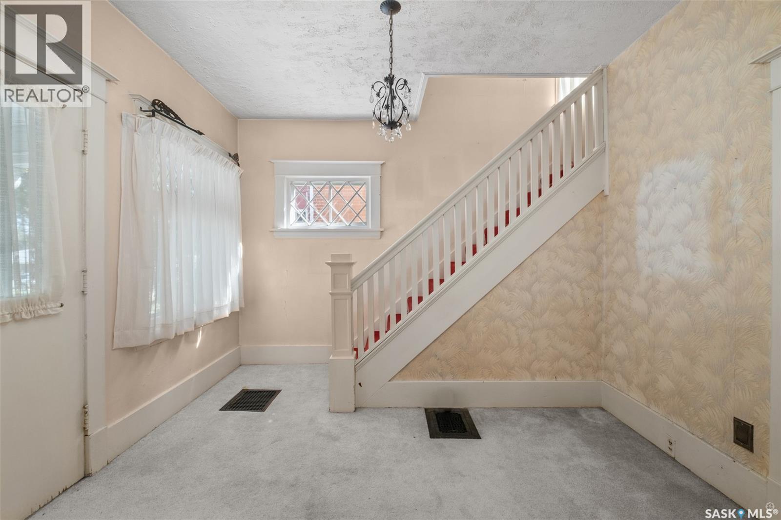221 21St Street W, Prince Albert, SK