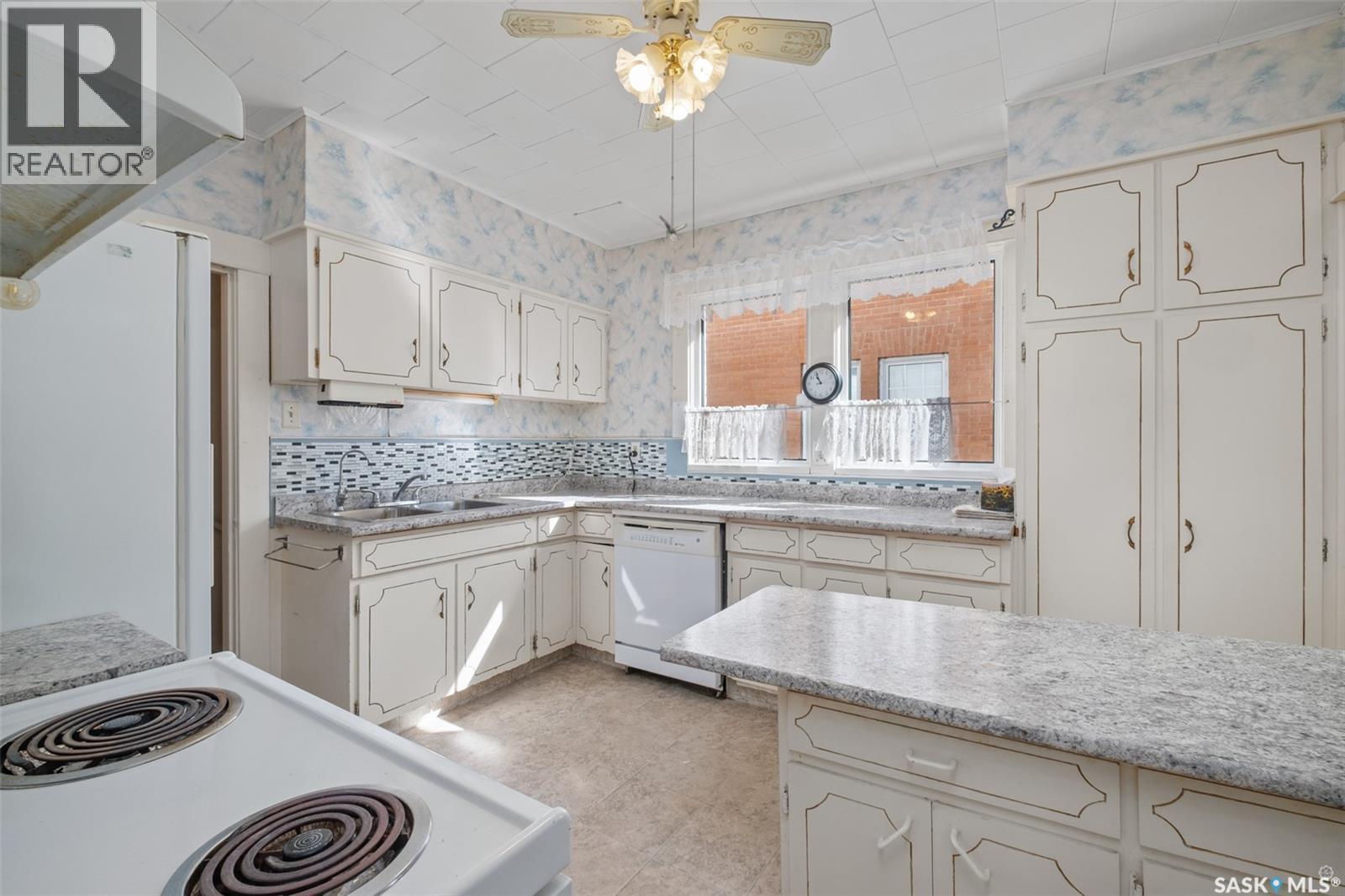 221 21St Street W, Prince Albert, SK