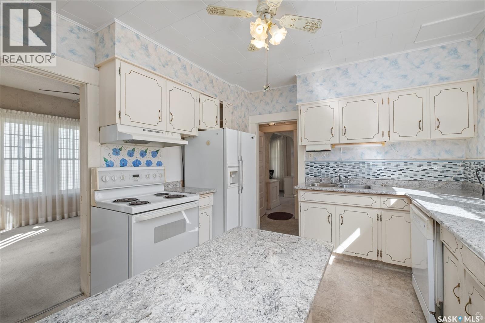 221 21St Street W, Prince Albert, SK