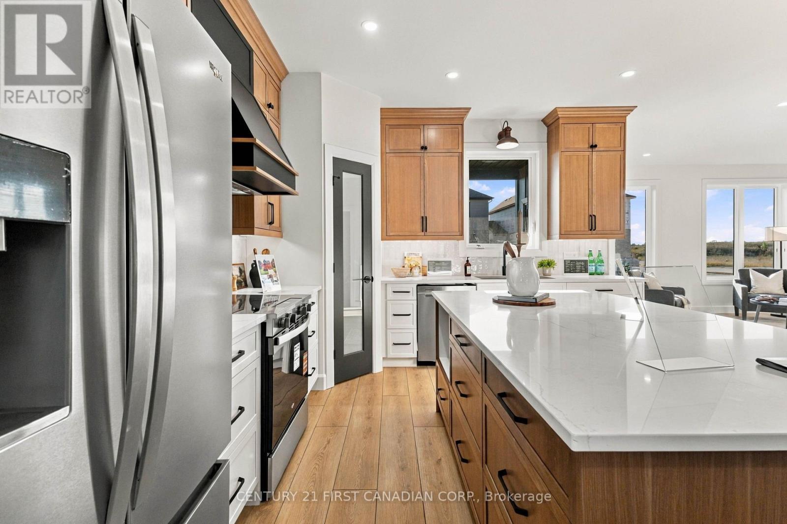 30 Sheldabren Street, North Middlesex (Ailsa Craig), ON
