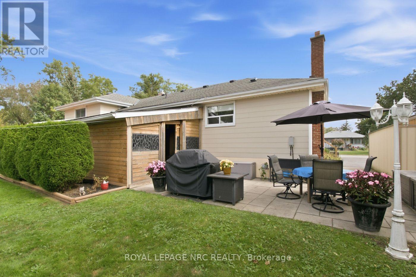 8031 Watson Street, Niagara Falls (Ascot), ON