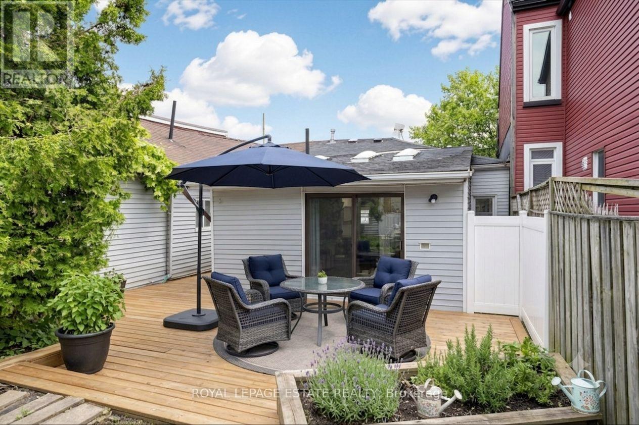 44 Mitchell Avenue, Toronto, ON