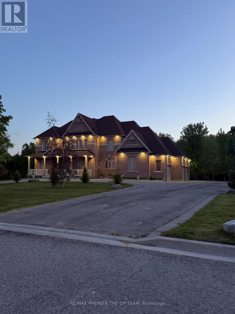 102 Pine Hill Road, Bradford West Gwillimbury, ON