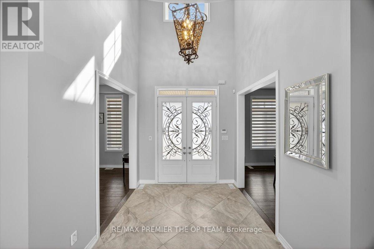 102 Pine Hill Road, Bradford West Gwillimbury, ON