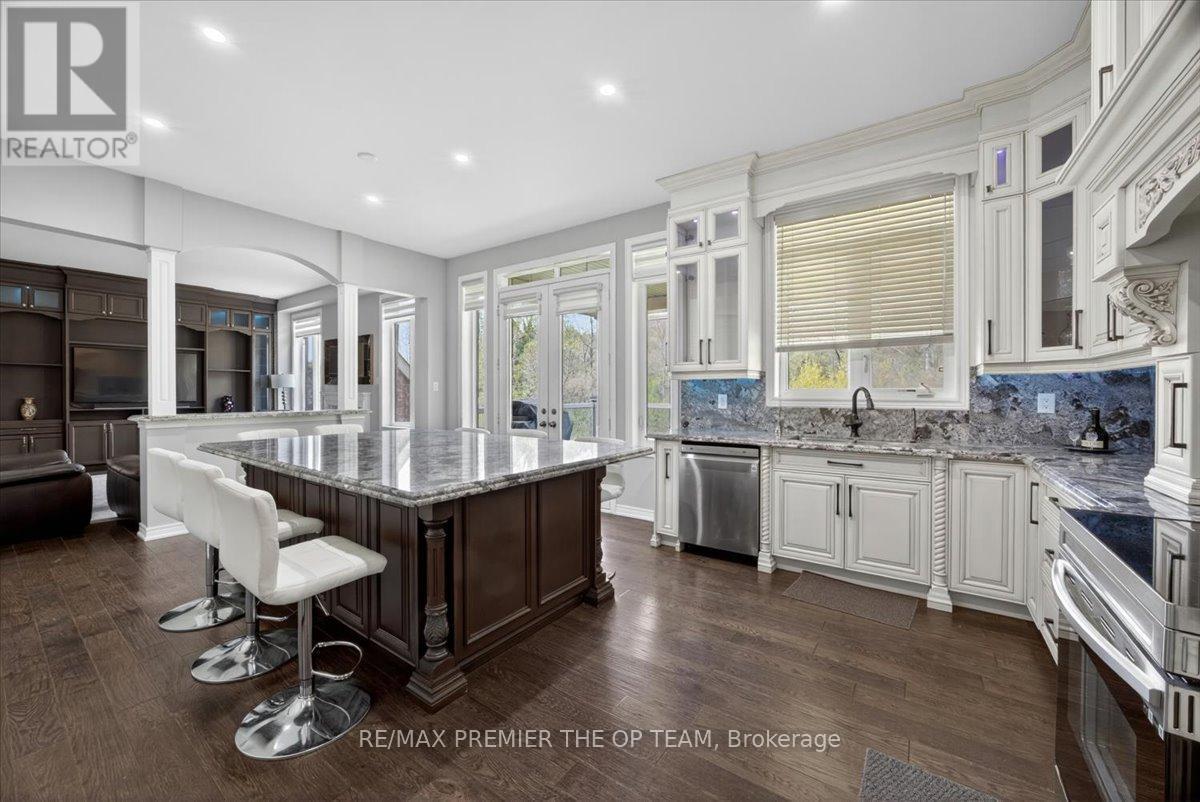 102 Pine Hill Road, Bradford West Gwillimbury, ON