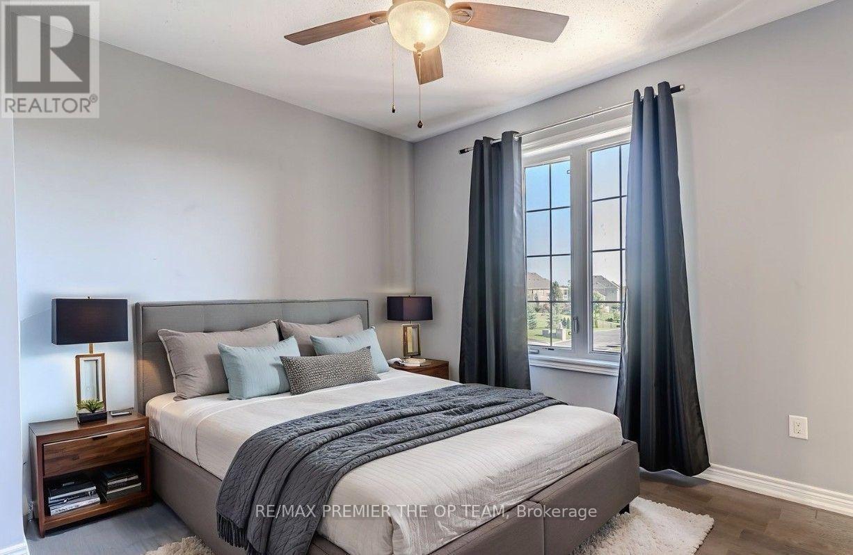 102 Pine Hill Road, Bradford West Gwillimbury, ON