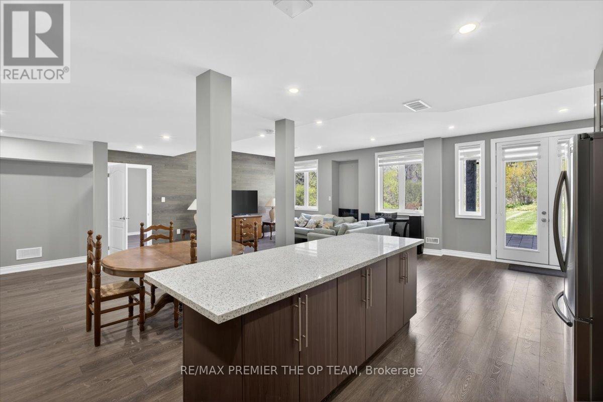 102 Pine Hill Road, Bradford West Gwillimbury, ON