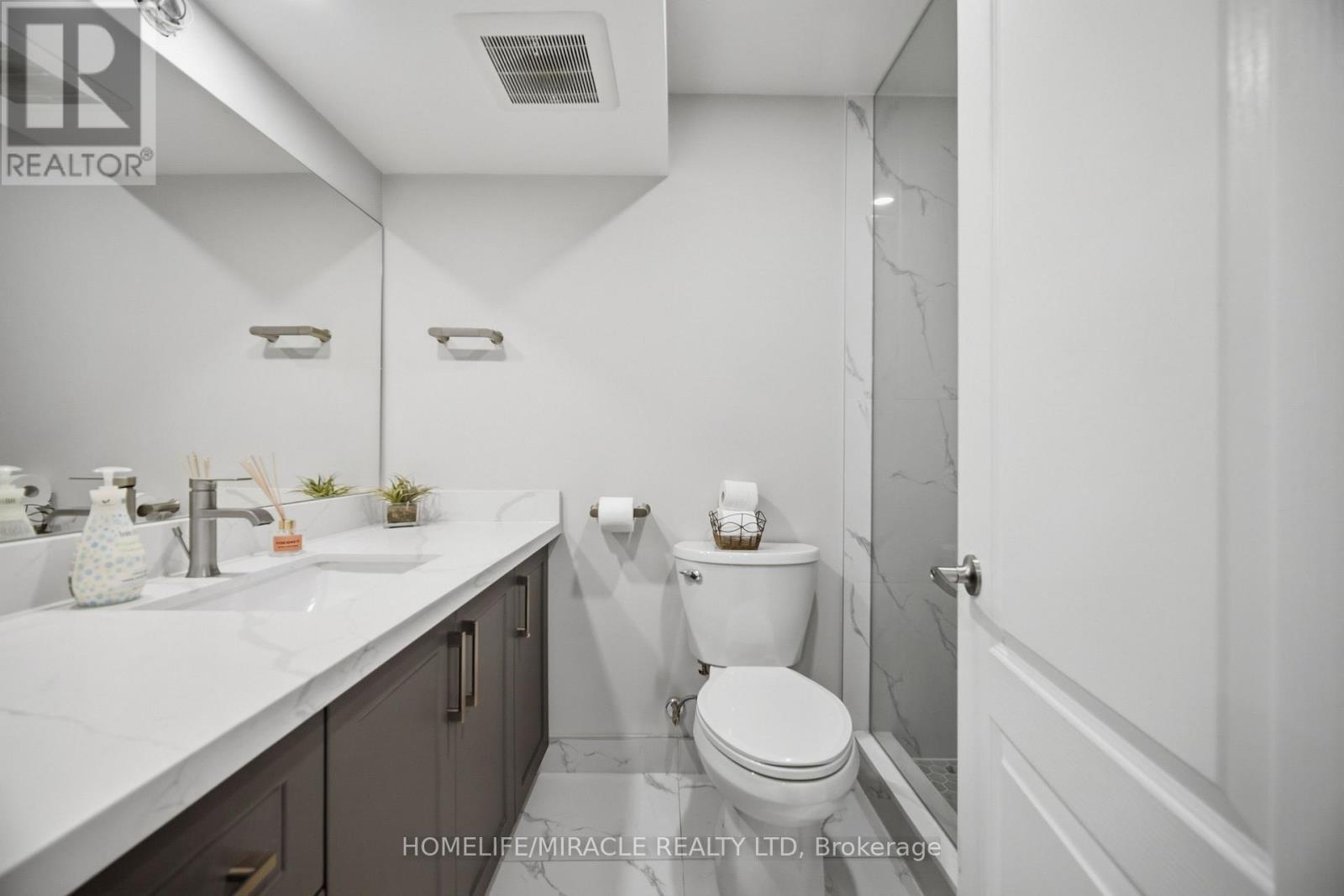 3008 Britannia Road W, Mississauga, ON