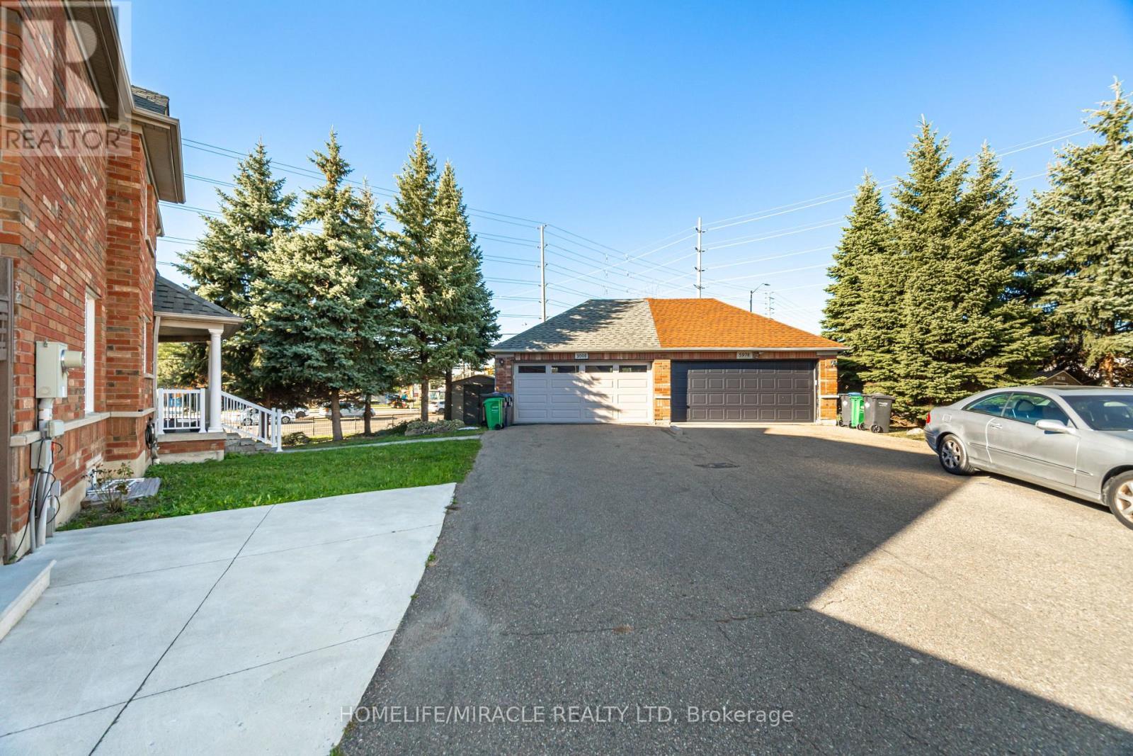 3008 Britannia Road W, Mississauga, ON