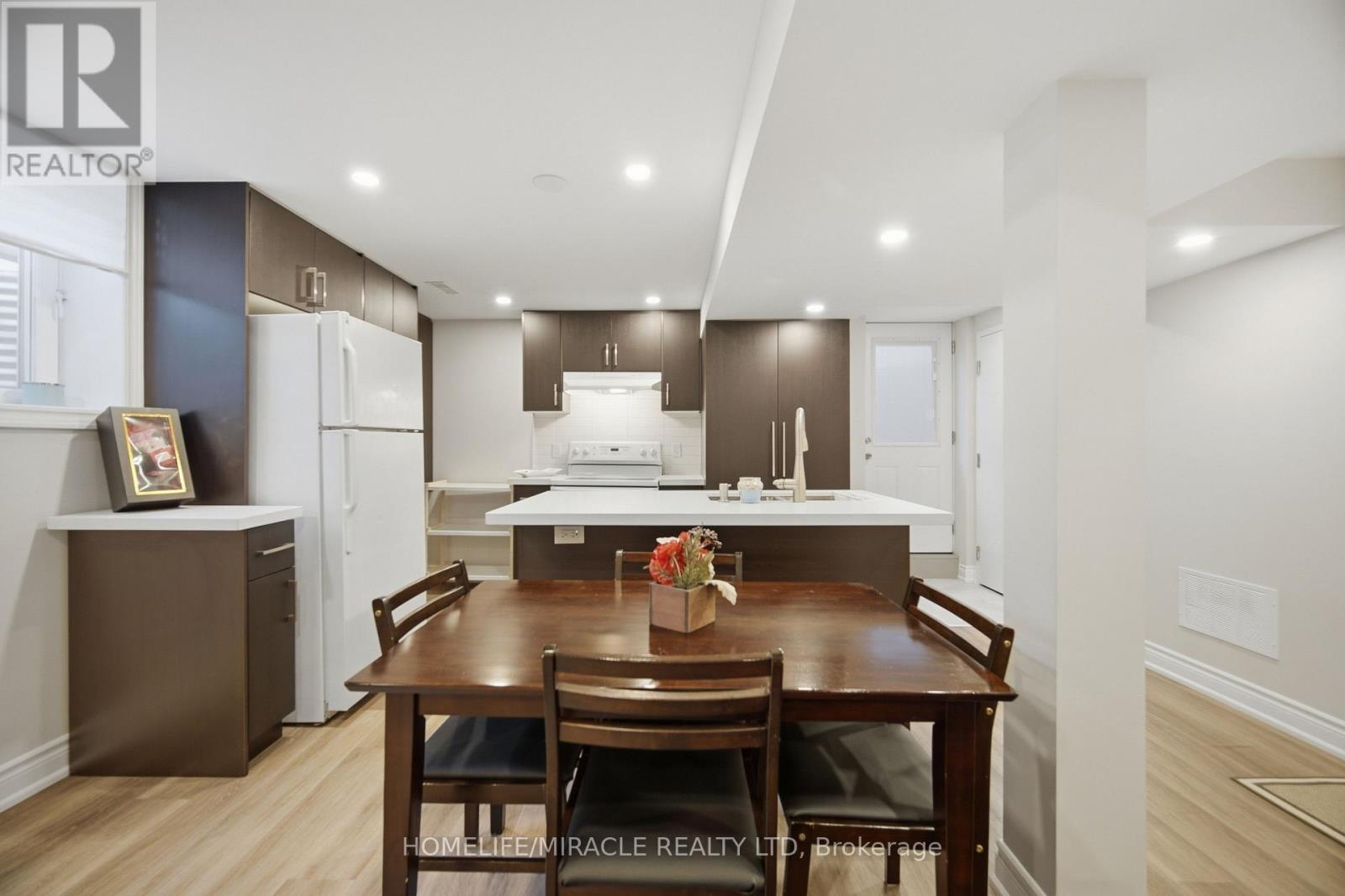 3008 Britannia Road W, Mississauga, ON