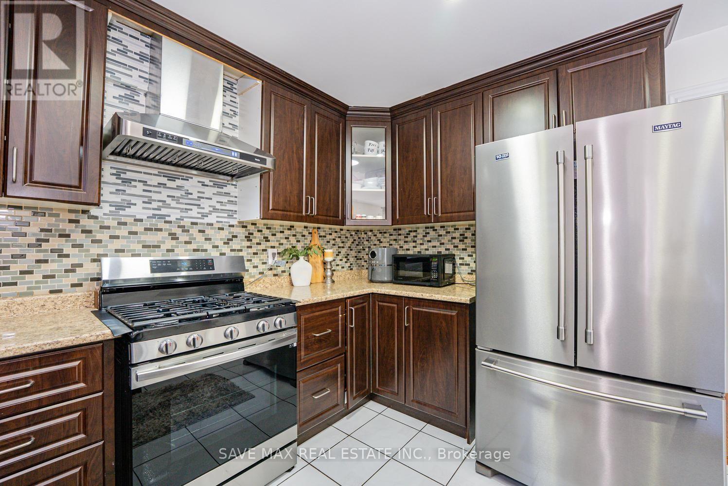 124 Wexford Road, Brampton, ON