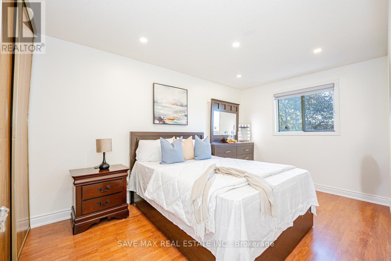 124 Wexford Road, Brampton, ON