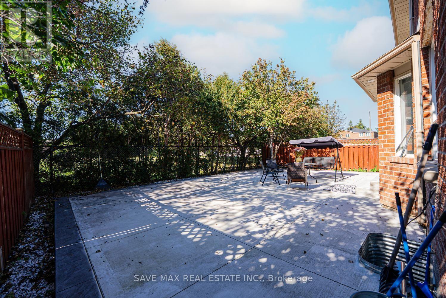 124 Wexford Road, Brampton, ON