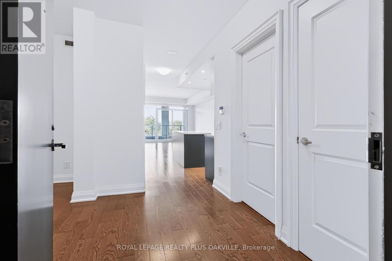 508 - 11 Bronte Road, Oakville, ON