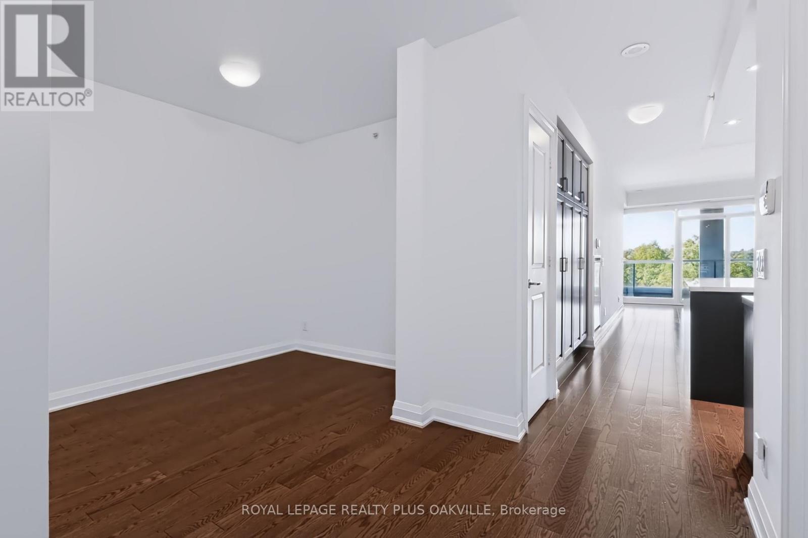 508 - 11 Bronte Road, Oakville, ON