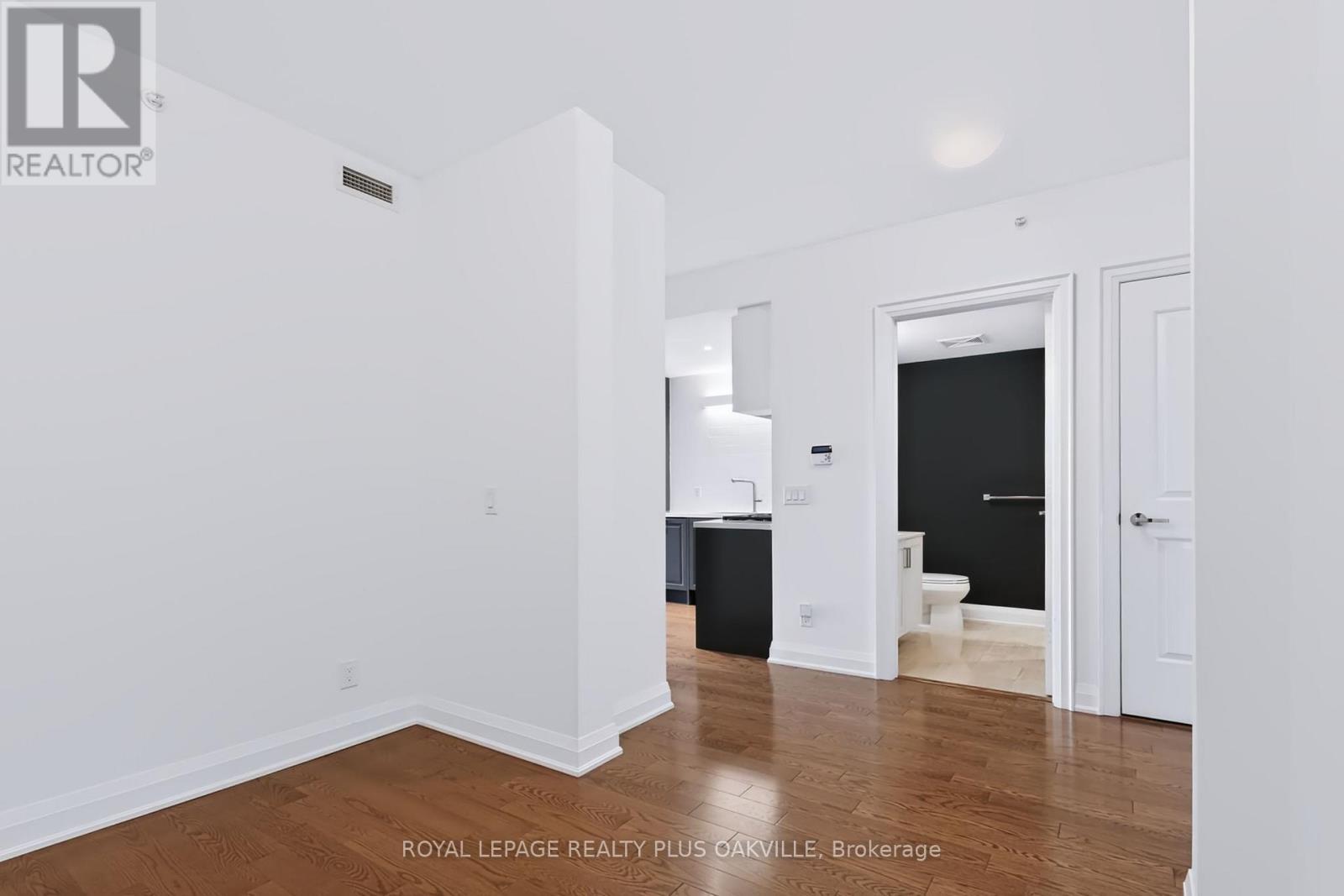 508 - 11 Bronte Road, Oakville, ON