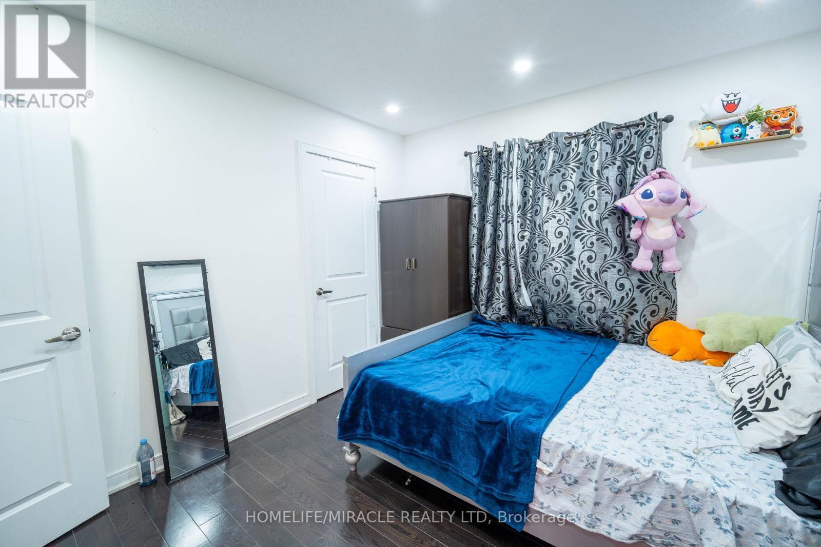 23 Hendricks Crescent, Brampton, ON