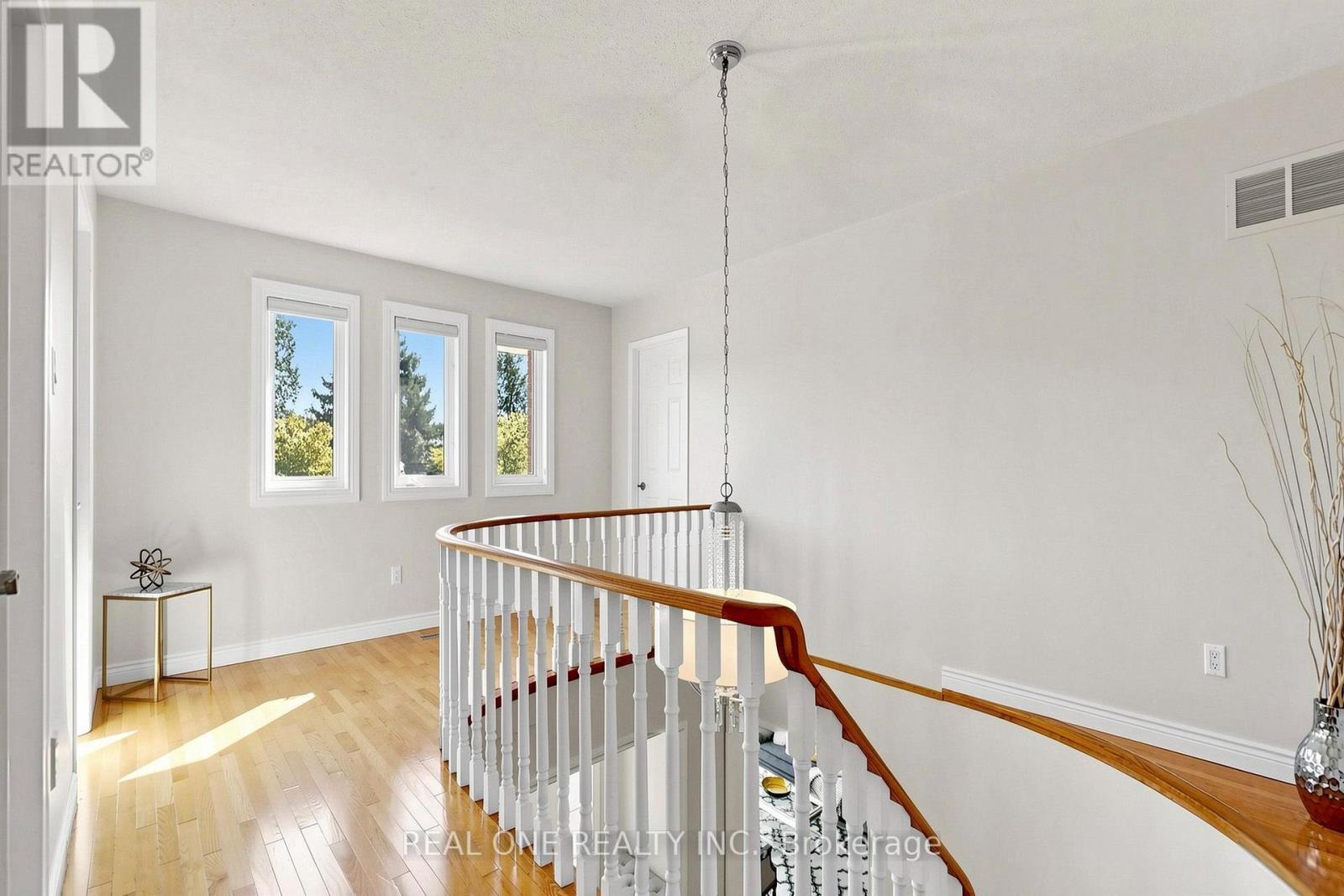 1213 Rosethorne Road, Oakville, ON