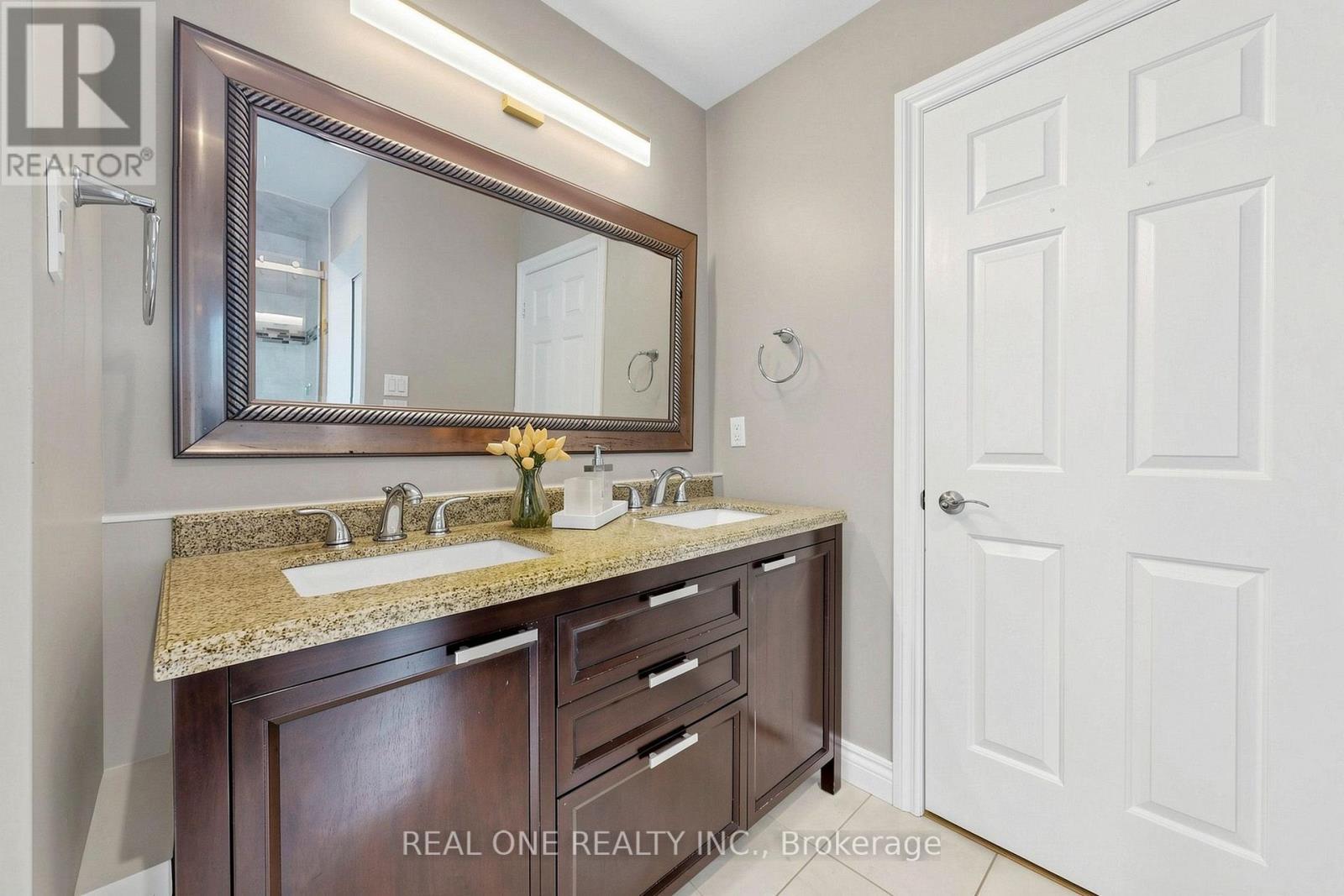 1213 Rosethorne Road, Oakville, ON