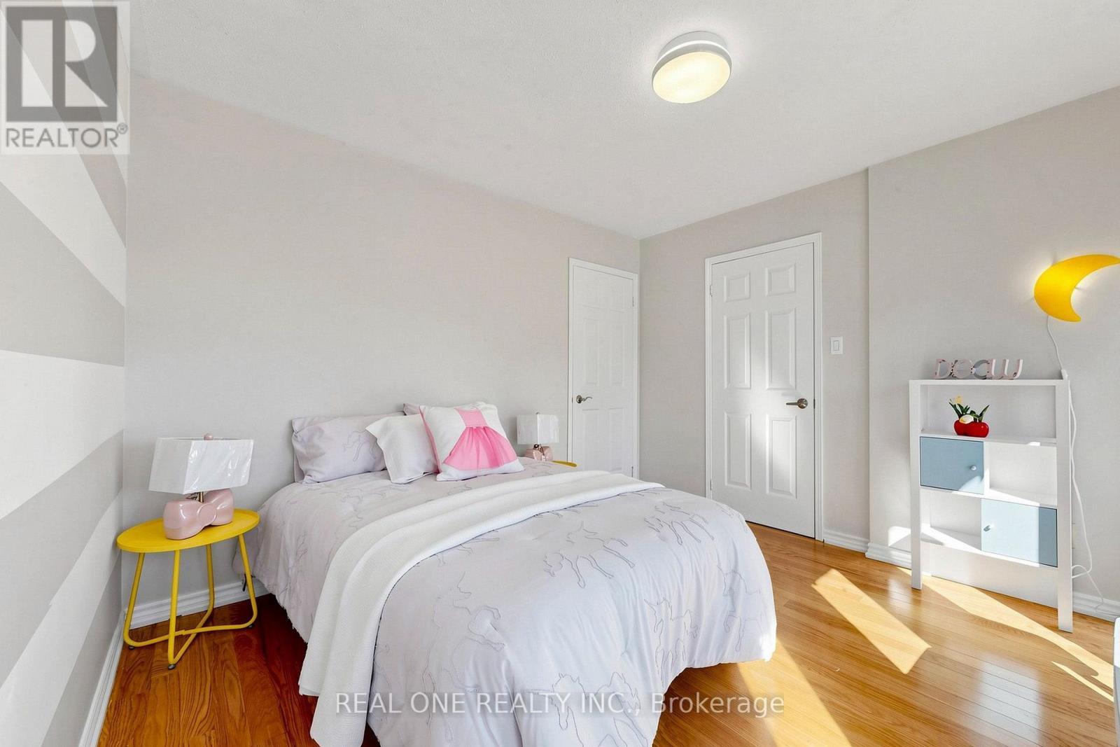 1213 Rosethorne Road, Oakville, ON