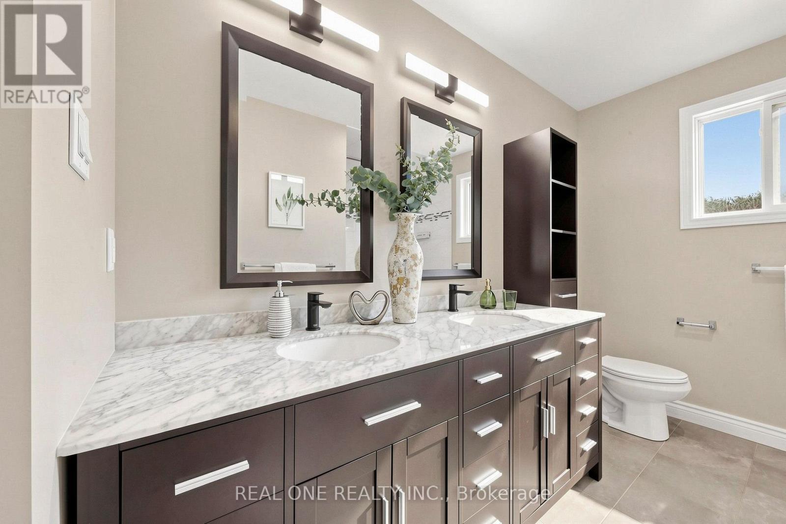 1213 Rosethorne Road, Oakville, ON