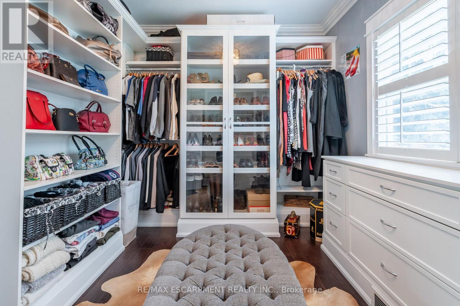 381 Woodworth Court, Hamilton, ON