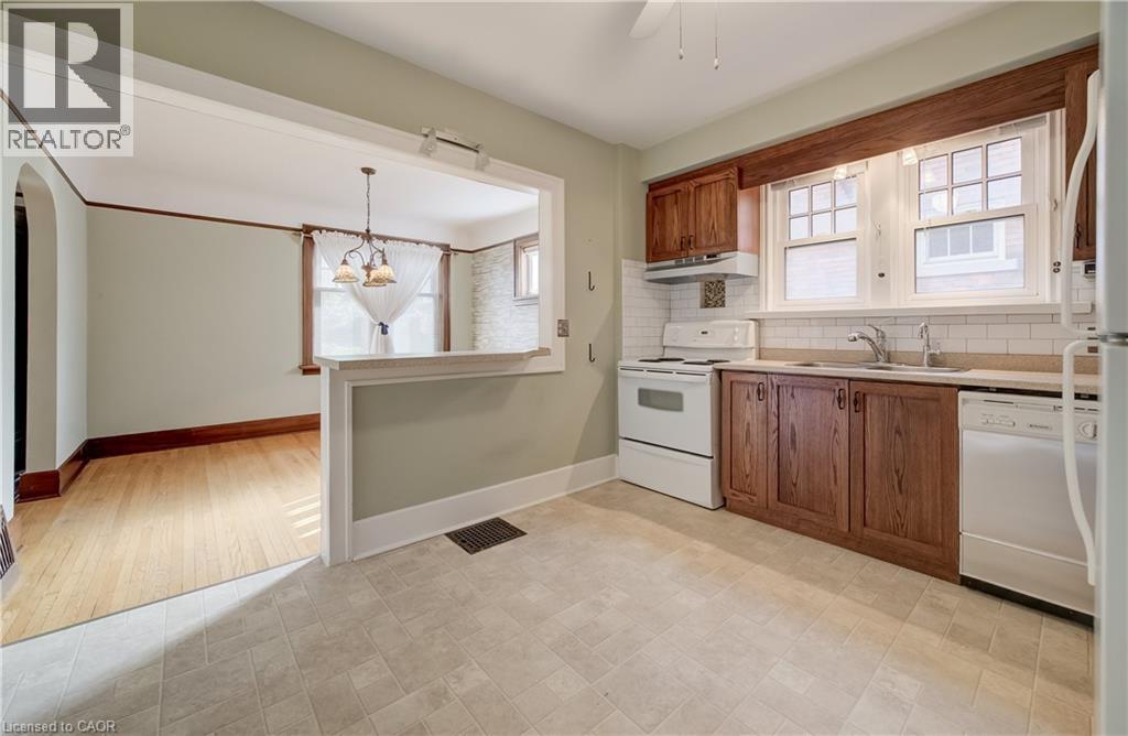 7 Locust Street, Kitchener, ON