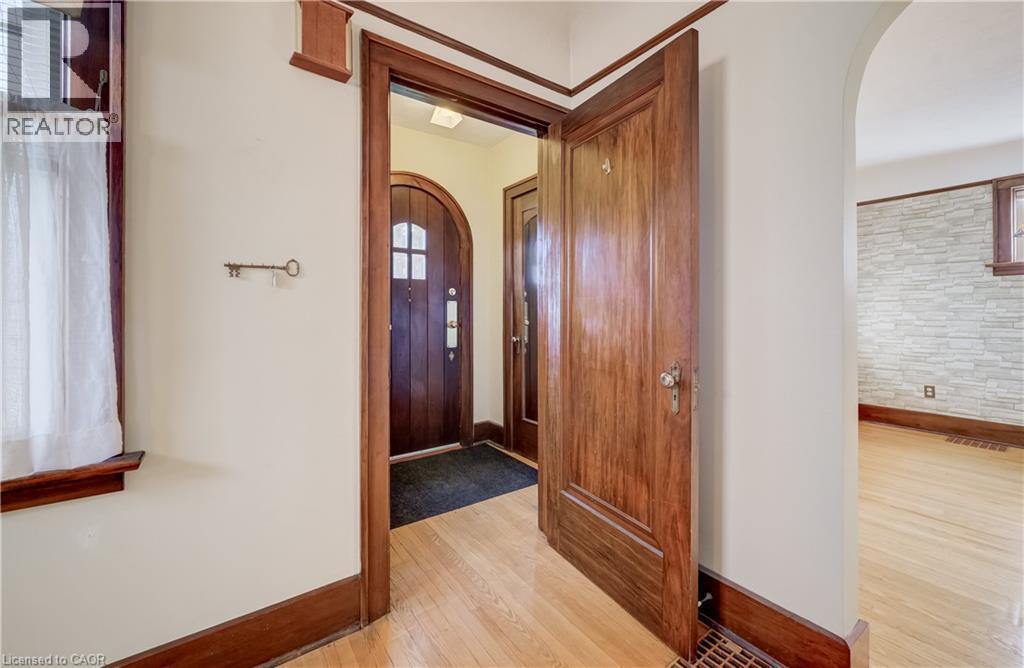 7 Locust Street, Kitchener, ON