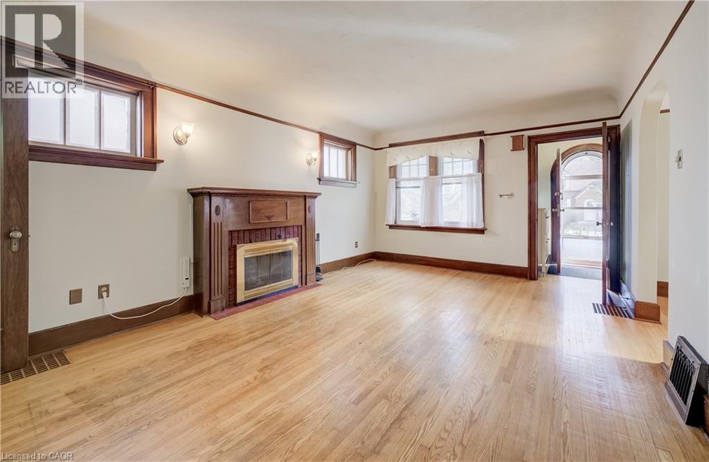 7 Locust Street, Kitchener, ON