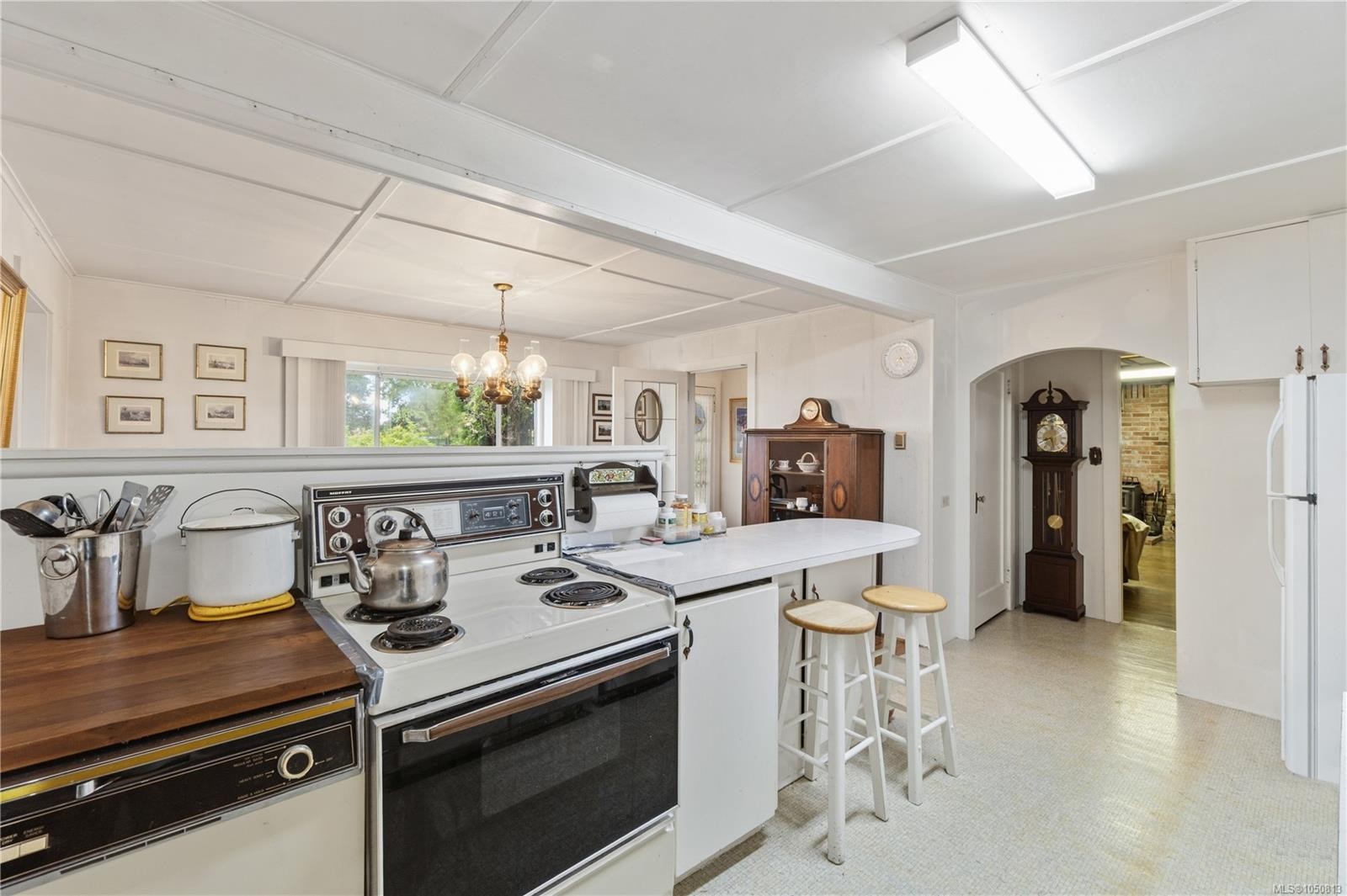 6110 Island Hwy West, Qualicum Beach, BC