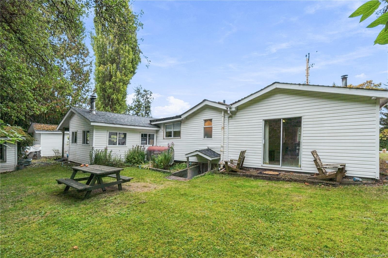 6110 Island Hwy West, Qualicum Beach, BC
