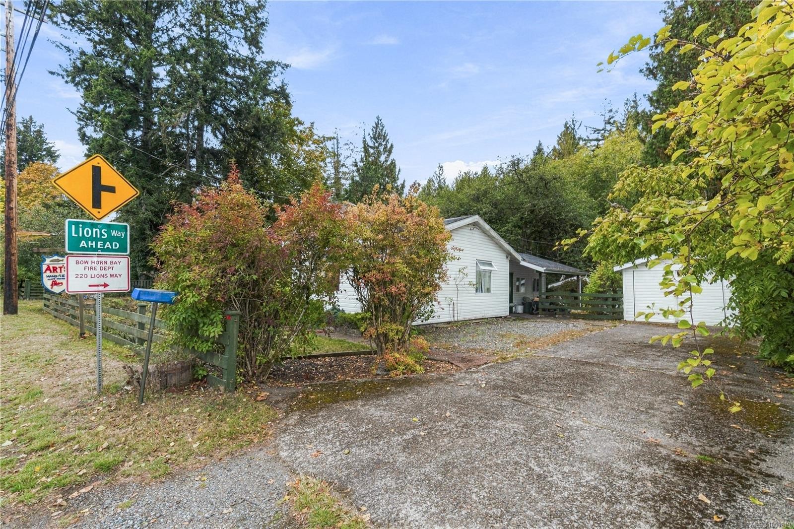 6110 Island Hwy West, Qualicum Beach, BC