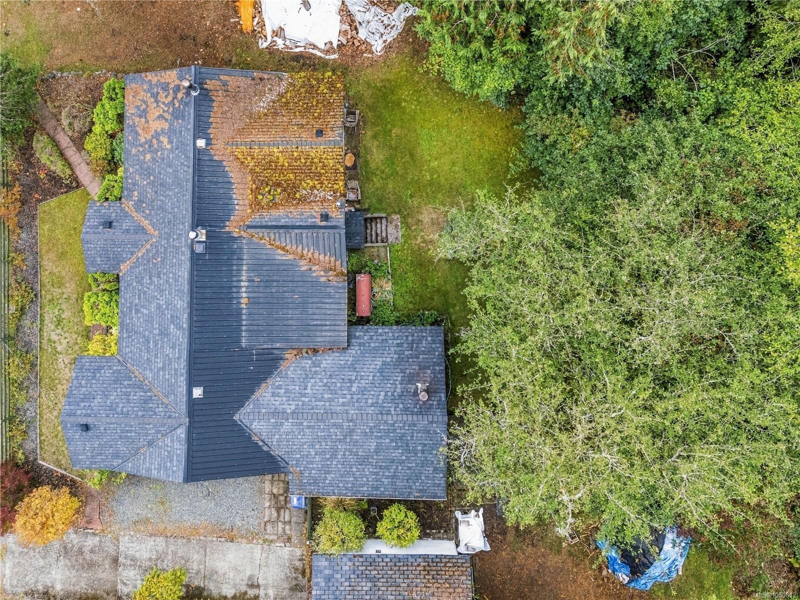 6110 Island Hwy West, Qualicum Beach, BC