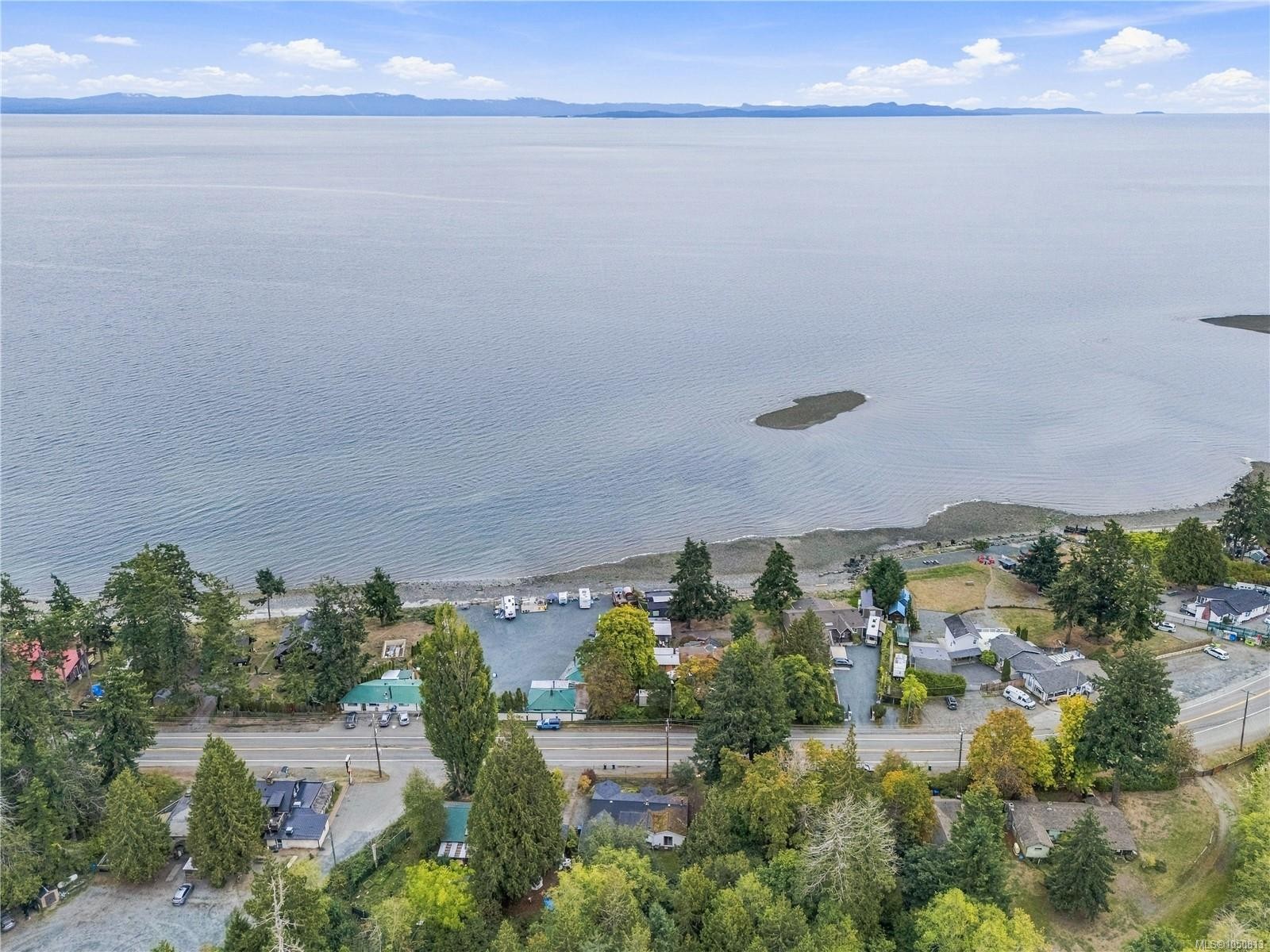 6110 Island Hwy West, Qualicum Beach, BC