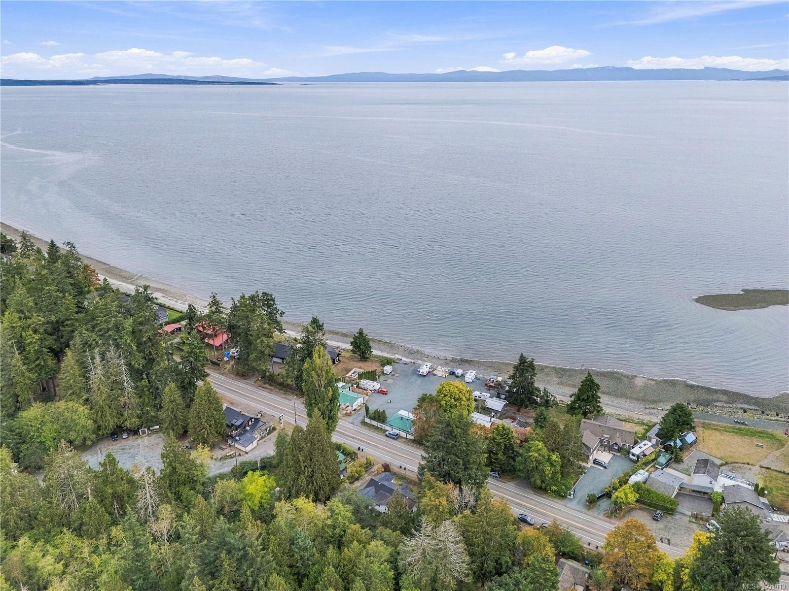 6110 Island Hwy West, Qualicum Beach, BC