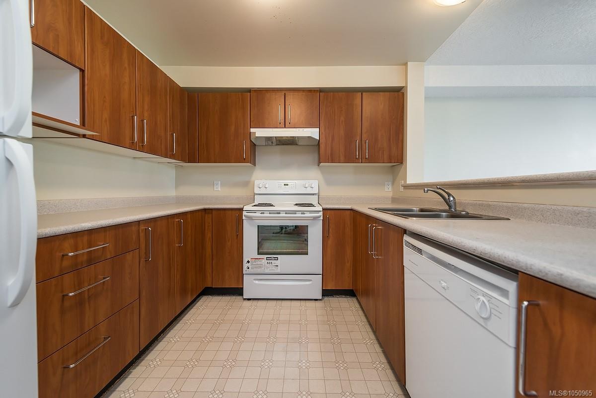 789 Blackberry Rd, Saanich, BC