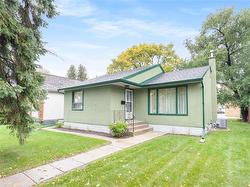 473 Perth AVE  Winnipeg, MB R2V 0V3