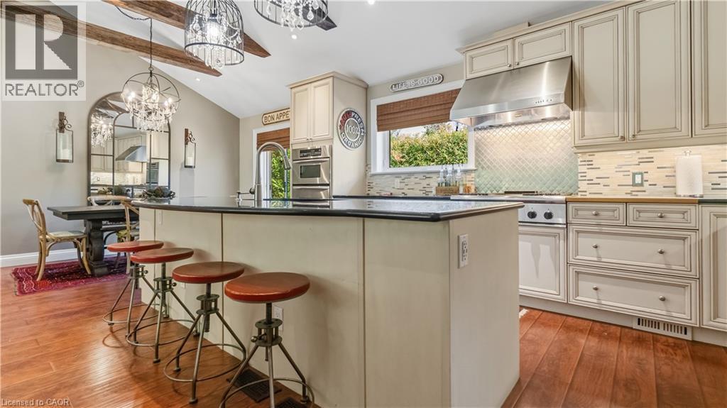 517 Rosedale Crescent, Burlington, ON