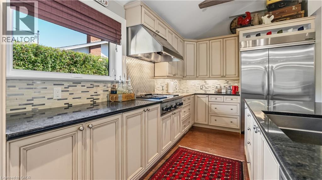 517 Rosedale Crescent, Burlington, ON